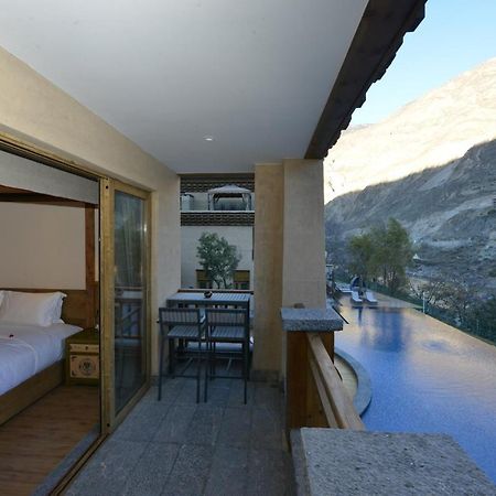 Hotel LUX* Tea Horse Road Benzilan Exterior foto