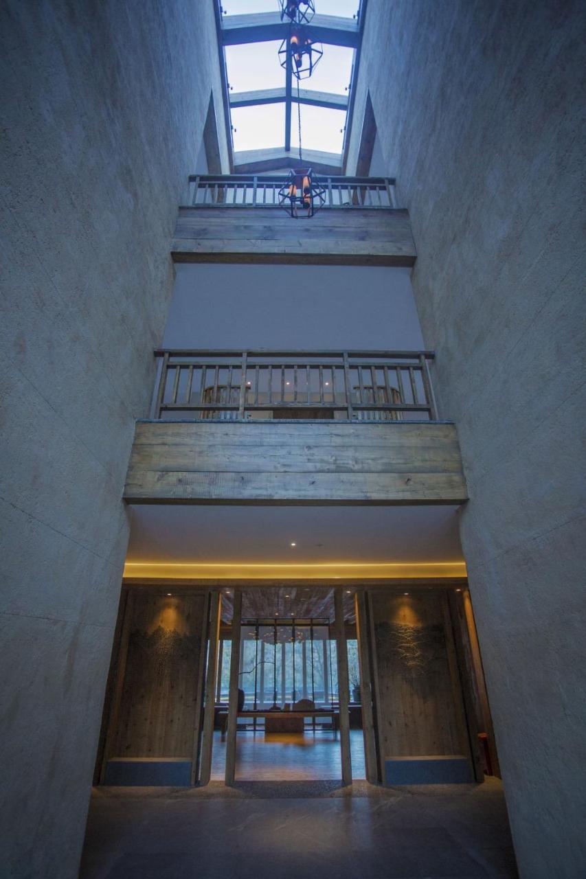 Hotel LUX* Tea Horse Road Benzilan Exterior foto